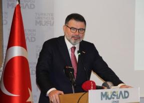 MÜSİAD İzmir Şubesi Başkanı Saygılı, İzmir Demokrasi Üniversitesini ziyaret etti