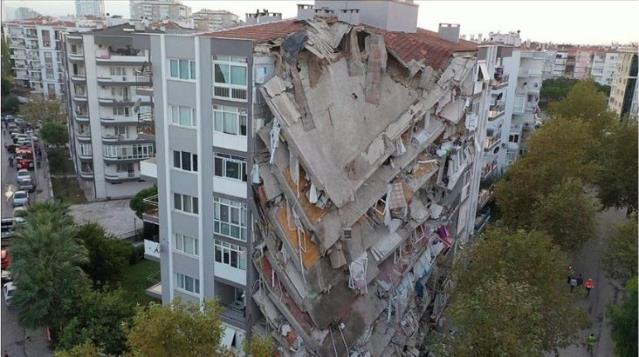 İstanbul ve İzmir depremleri için tam tarih verdi! Prof. Dr. Ercan hesapladı!