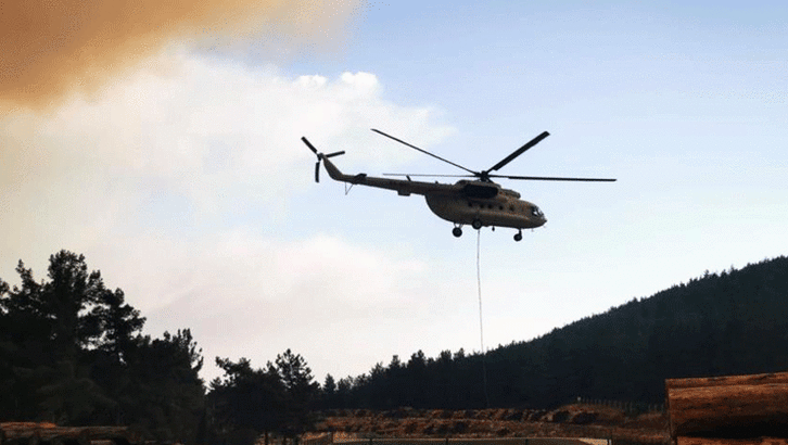 Marmaris’te devam eden orman yangınına Katar ile Azerbaycan’dan uçak ve helikopter desteği