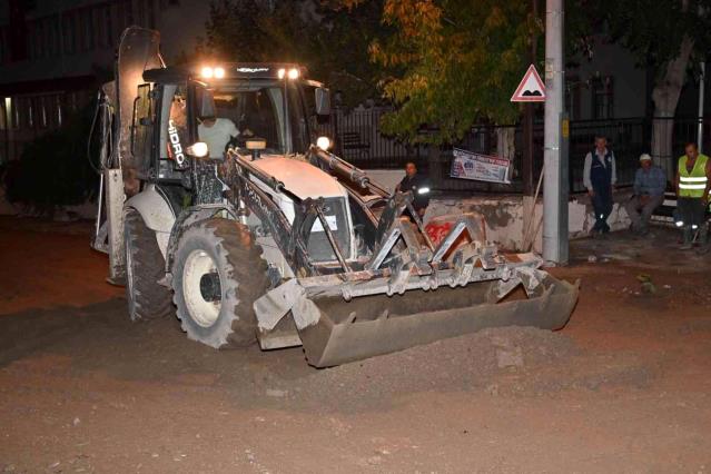 Demirci’deki doğal afet sonrasında ekipler sahada