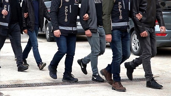 İzmir’deki uyuşturucu operasyonunda 3 kişi yakalandı