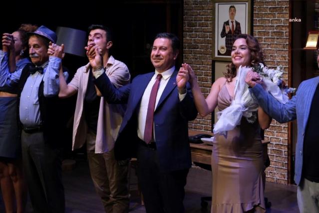 Bodrum Belediye Şehir Tiyatrosu Her Hafta Kapalı Gişe Oynuyor