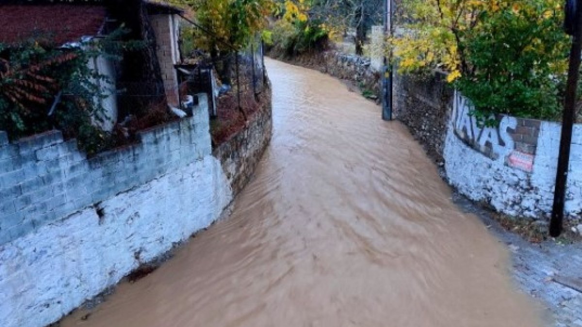 MUĞLA’DA 8 SAATTE METREKAREYE 28 KİLOGRAM YAĞIŞ DÜŞTÜ