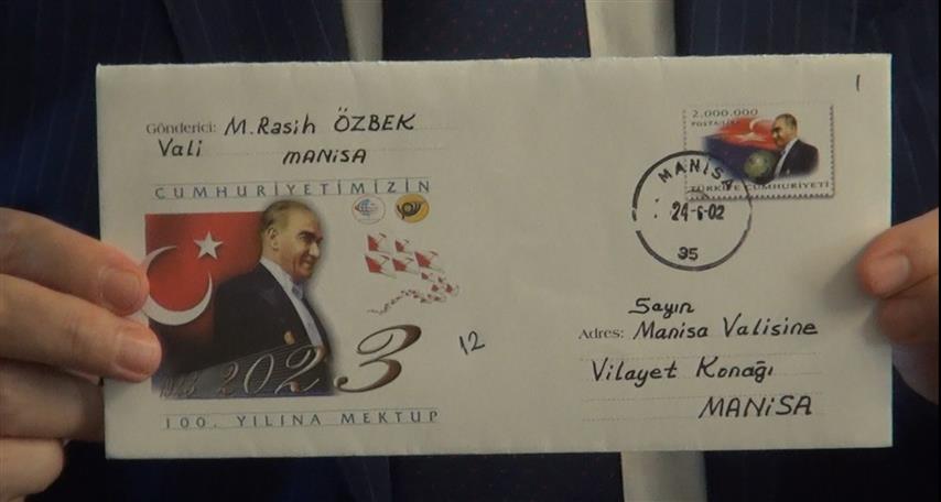 Cumhuriyetin 100. Yılına Mektup Kampanyası Kapsamında Manisa Valisi Rasih Özbek’in Mektubu Teslim Edildi