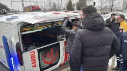 Kütahya’da Ambulans ve Otomobil Çarpıştı