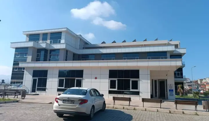 Bornova’da silahlı saldırı: 1 kişi hayatını kaybetti