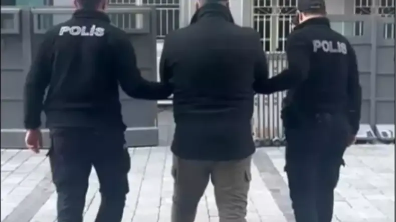 Firari Hükümlü İzmir’de Yakalandı