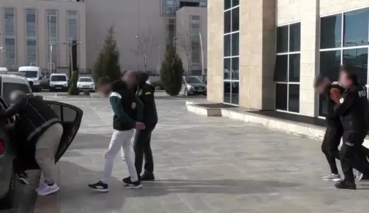 Uşak’ta Uyuşturucu Operasyonu: 3 Tutuklama