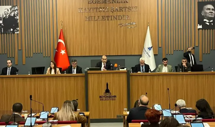 İzmir’de Ulaşım Ücretlerine Zam